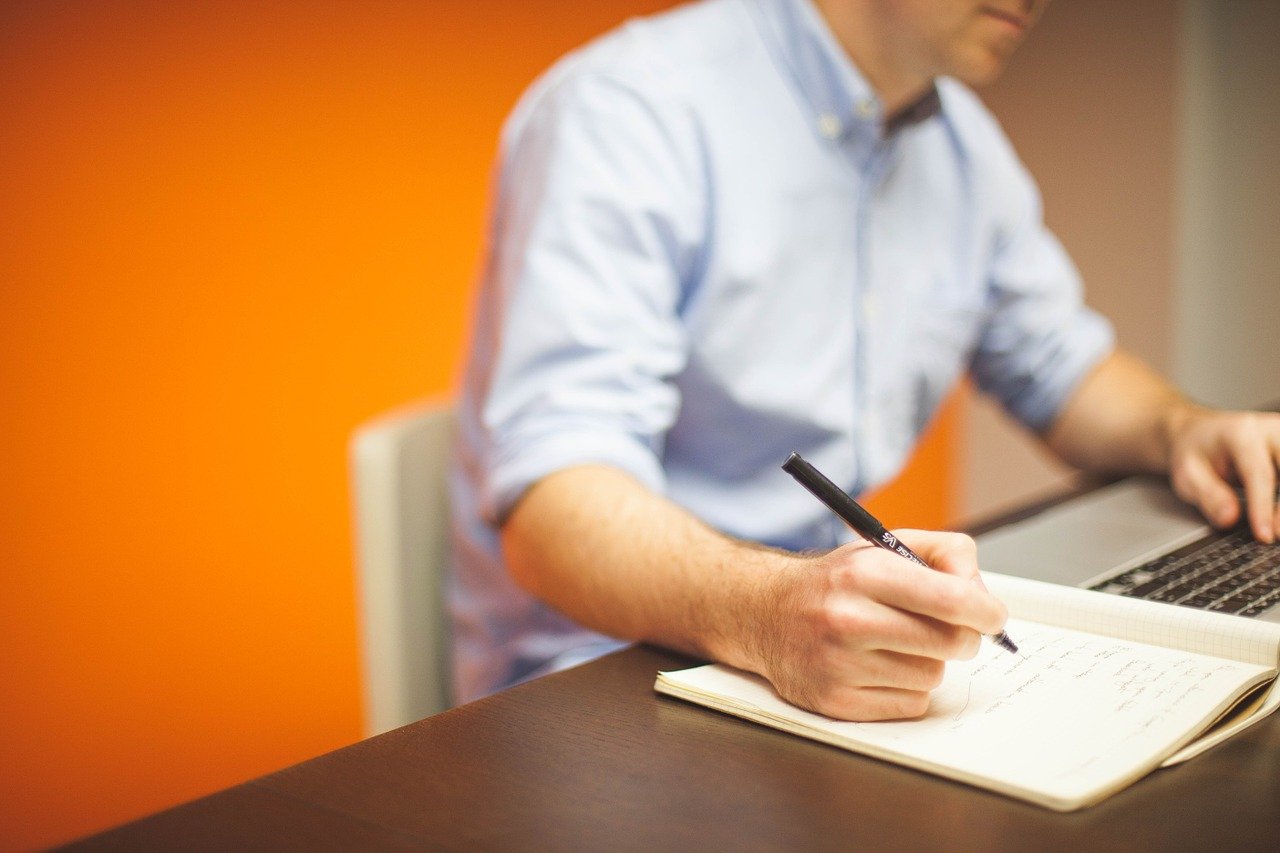 CMOs seeking to lower sourcing costs, speed time to value